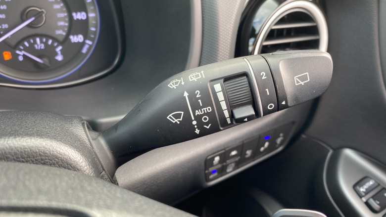 Hyundai Kona 1.6 GDi Hybrid Premium SE 5dr DCT Hybrid Hatchback